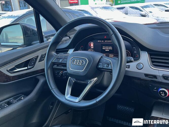 Audi Q7 45 interauto-car