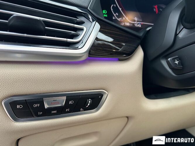 BMW X5 4.5e 44 interauto-car