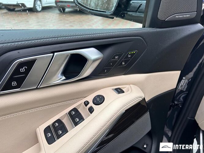 BMW X5 4.5e 42 interauto-car