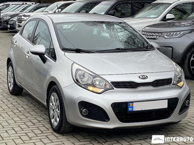 Kia Rio 30 interauto-car