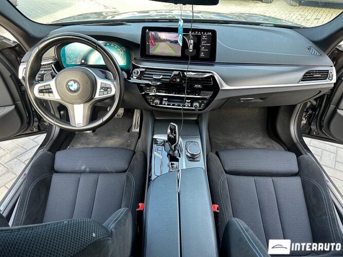 bmw 520 2021