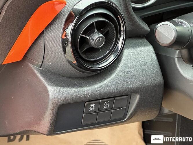 Mazda MX-5 44 interauto-car