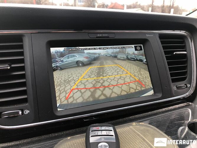 Kia Carnival 38 interauto-car