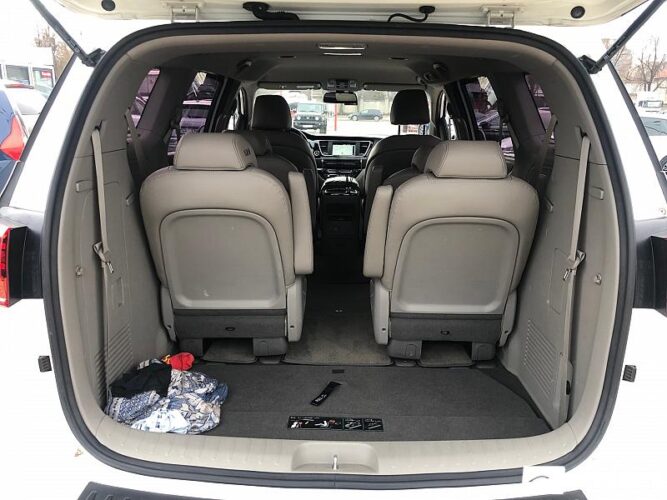 Kia Carnival 47 interauto-car