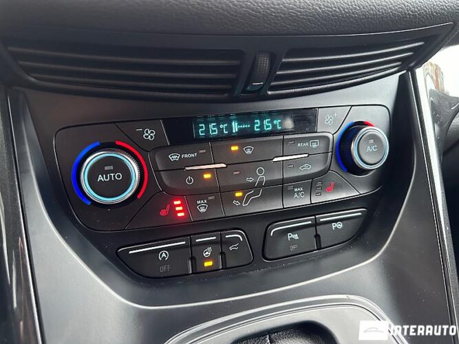 Ford Kuga 48 interauto-car
