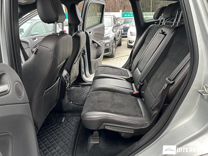 Ford Kuga 40 interauto-car