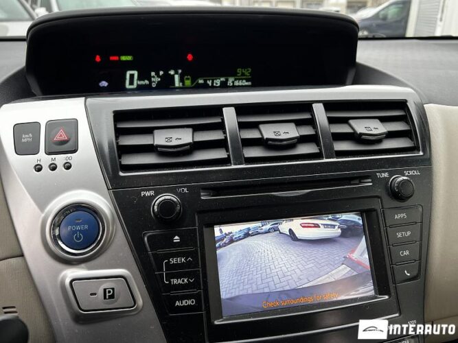 Toyota Prius Plus / V 39 interauto-car