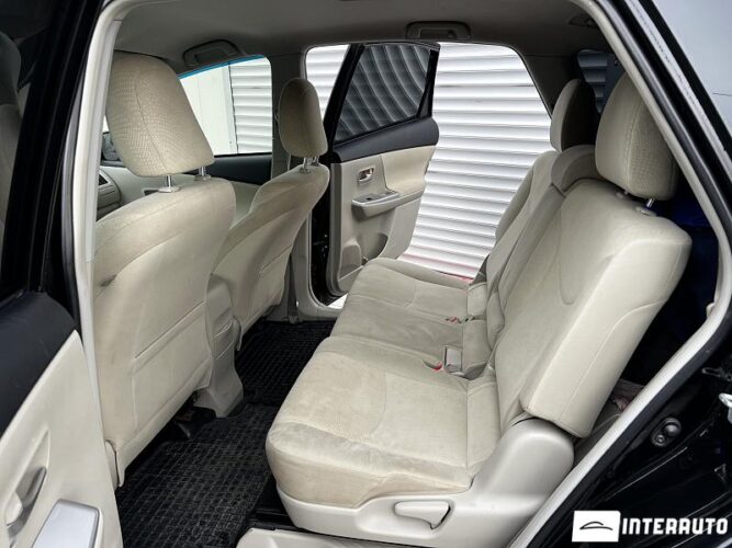 Toyota Prius Plus / V 43 interauto-car