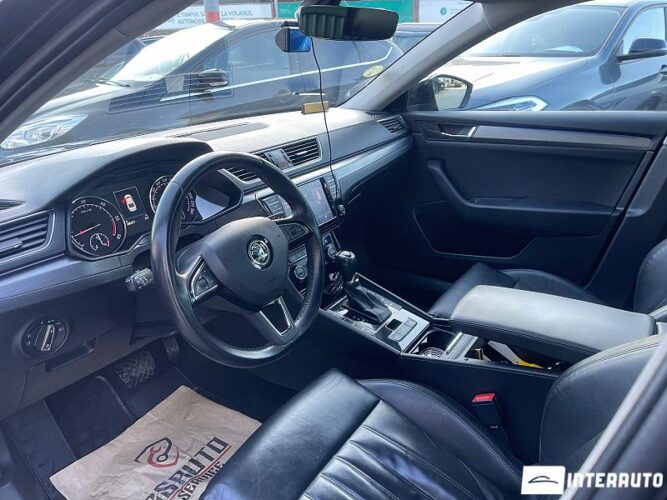 Skoda Superb 37 interauto-car