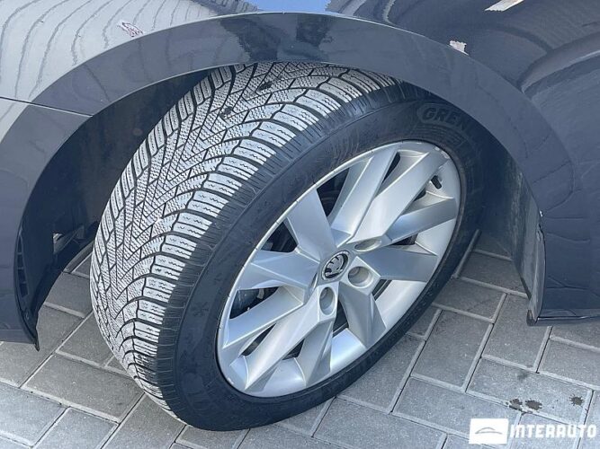 Skoda Superb 50 interauto-car