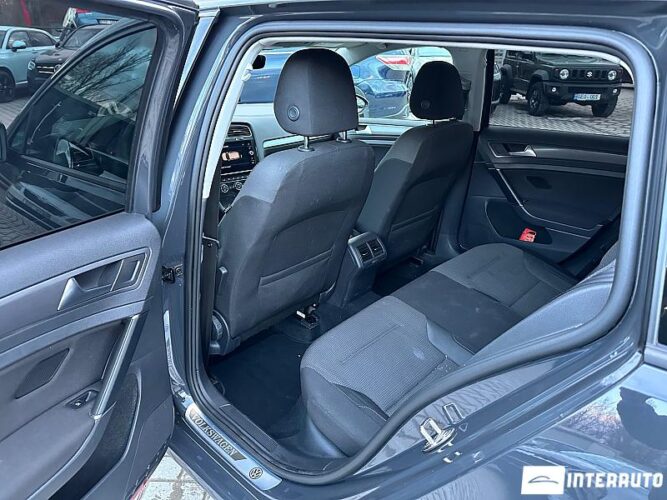 Volkswagen Golf 39 interauto-car