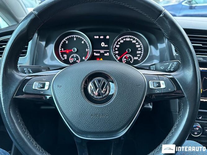 Volkswagen Golf 33 interauto-car