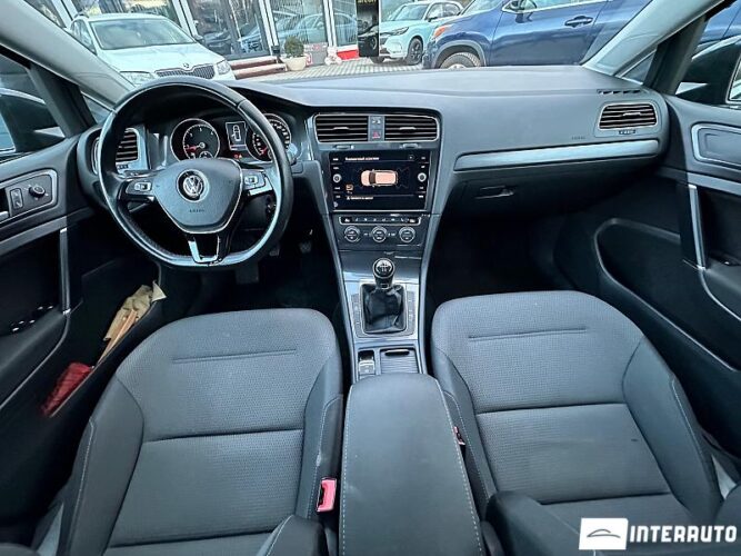 Volkswagen Golf 31 interauto-car