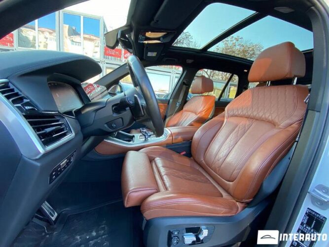 BMW X5 4.0i 40 interauto-car