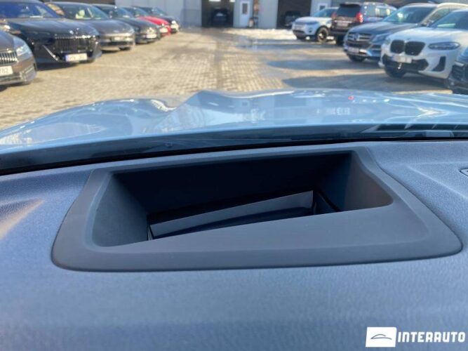 BMW X5 4.0i 42 interauto-car