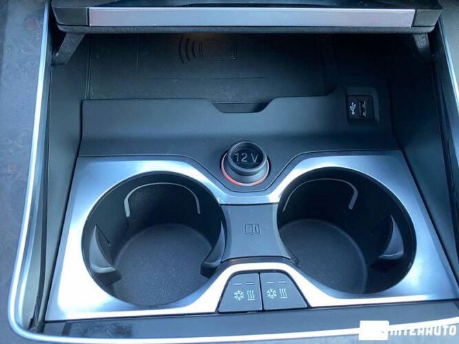 BMW X5 4.0i 48 interauto-car