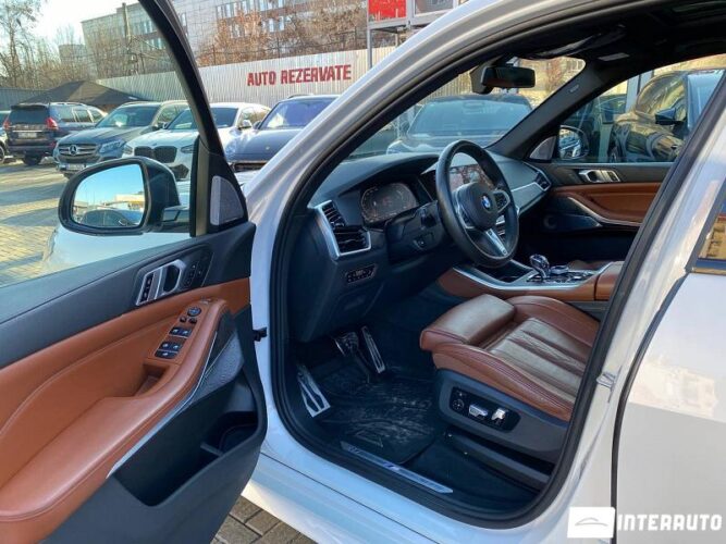 BMW X5 4.0i 39 interauto-car