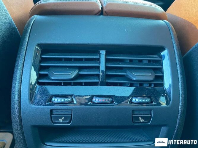 BMW X5 4.0i 54 interauto-car