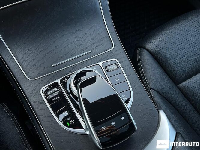 Mercedes GLC 300 44 interauto-car