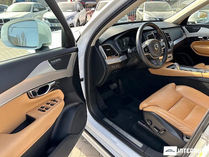 Volvo XC 90 45 interauto-car