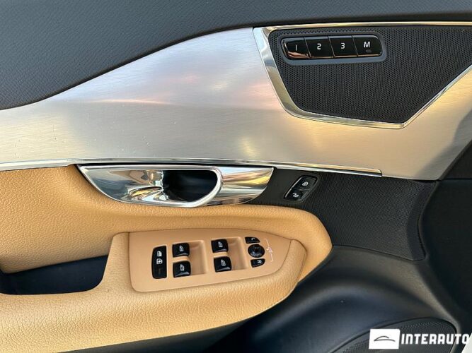 Volvo XC 90 46 interauto-car