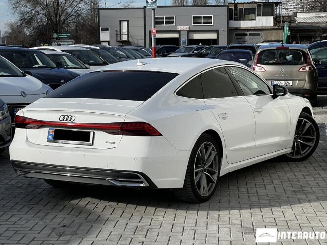 Audi A7 43 interauto-car