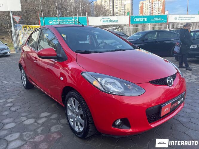 Mazda 2 32 interauto-car