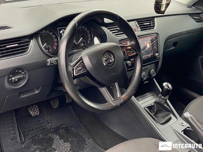 Skoda Octavia 34 interauto-car