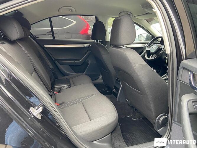 Skoda Octavia 43 interauto-car