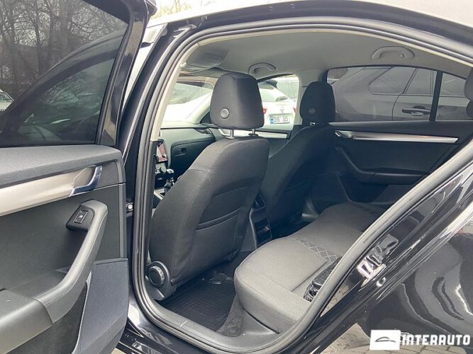 Skoda Octavia 42 interauto-car