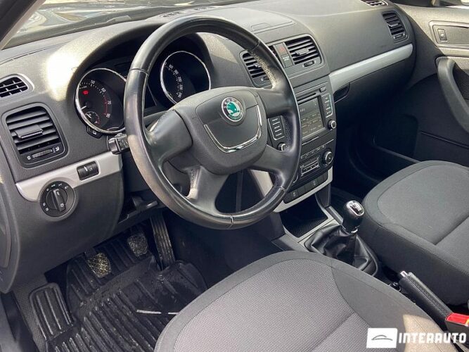 Skoda Yeti 34 interauto-car