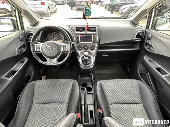 Toyota Verso S 33 interauto-car