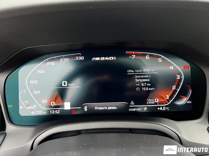 BMW M240i 45 interauto-car