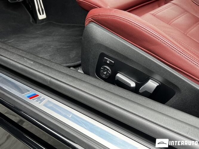 BMW M240i 53 interauto-car