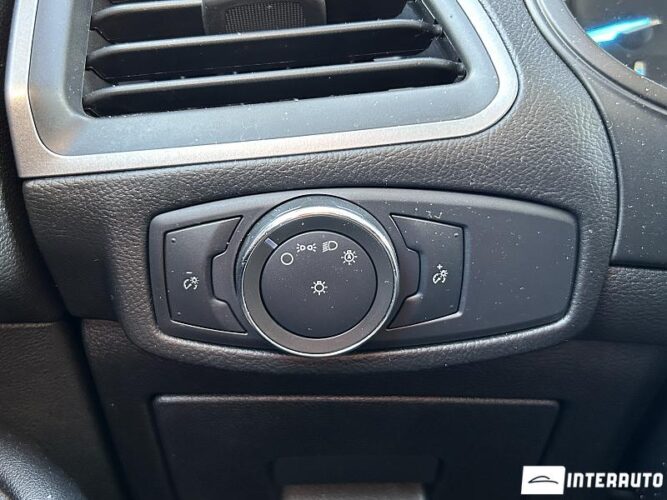 Ford Edge 38 interauto-car