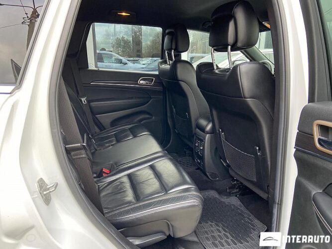 Jeep Grand Cherokee 54 interauto-car