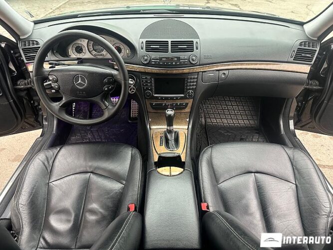 Mercedes E 320 39 interauto-car