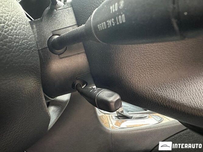 Mercedes E 320 44 interauto-car