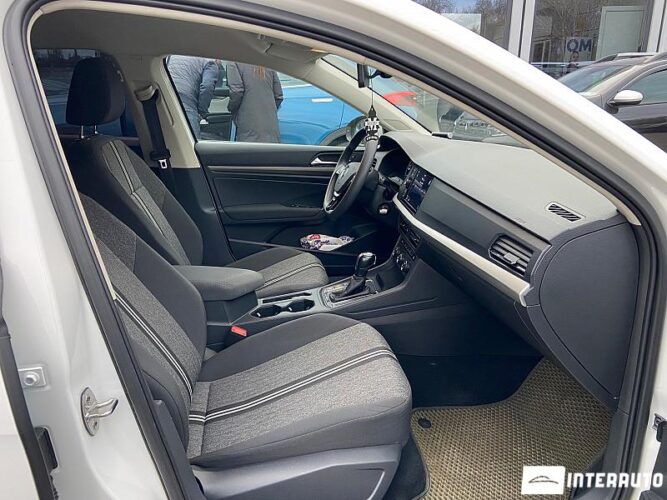 Volkswagen e-Lavida 32 interauto-car