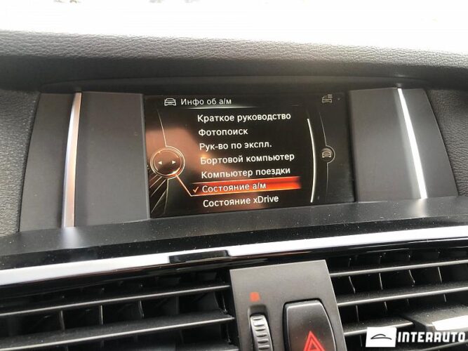 BMW X3 2.0D 35 interauto-car