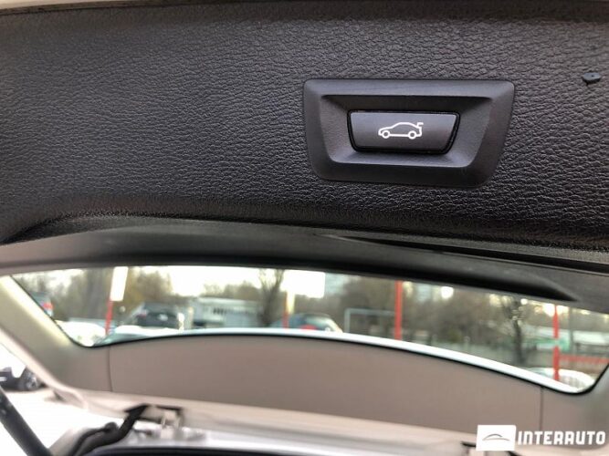 BMW X3 2.0D 42 interauto-car