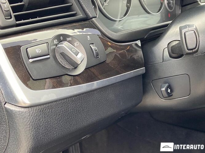 BMW 528 33 interauto-car