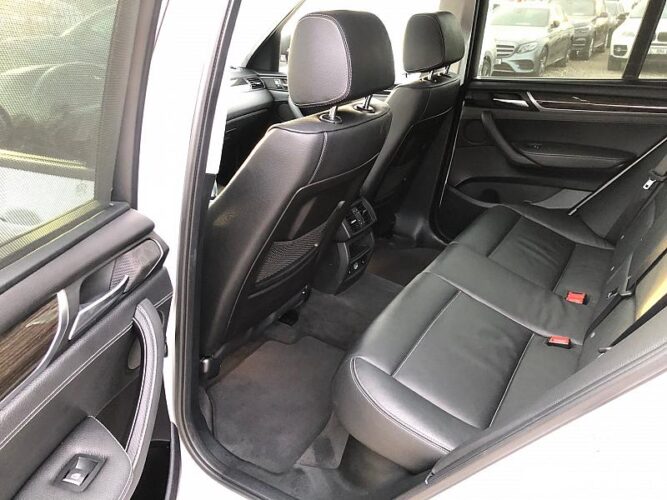 BMW X3 2.8i 46 interauto-car