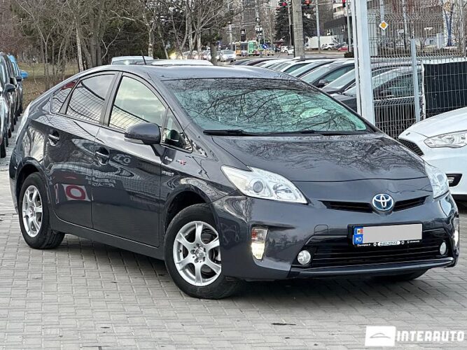 Toyota Prius 31 interauto-car