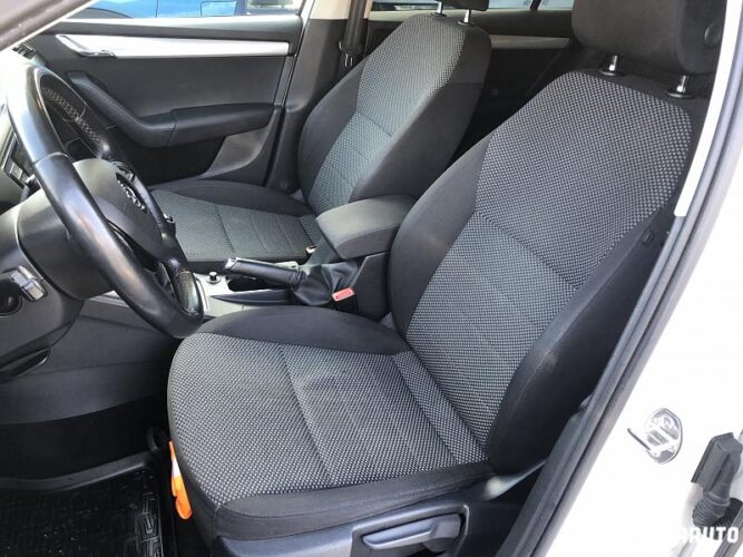 Skoda Octavia 31 interauto-car