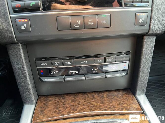 Mercedes E 200 42 interauto-car