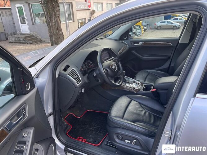 Audi Q5 44 interauto-car
