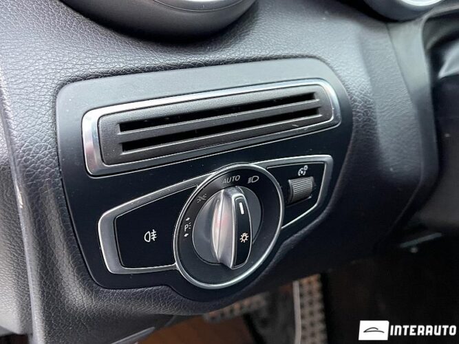 Mercedes C 300 58 interauto-car