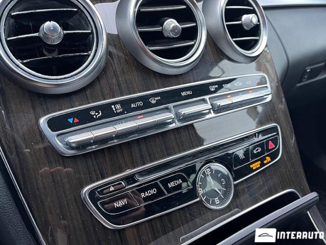 Mercedes C 300 44 interauto-car