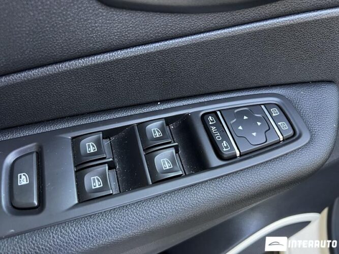 Renault Captur 43 interauto-car